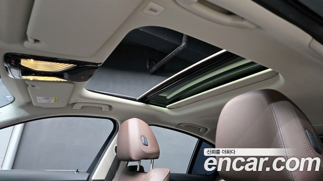 BMW 3-Series 2022 — photo 25