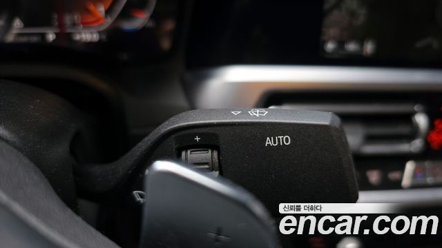 BMW 3-Series 2022 — photo 27