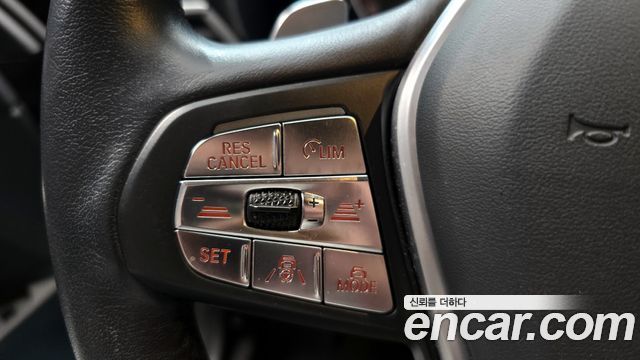 BMW 3-Series 2022 — photo 29