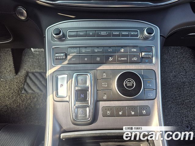 Hyundai Santafe 2021 — photo 9