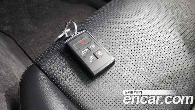 Land Rover Discovery Sport 2020 — photo 33
