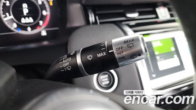 Land Rover Discovery Sport 2020 — photo 38