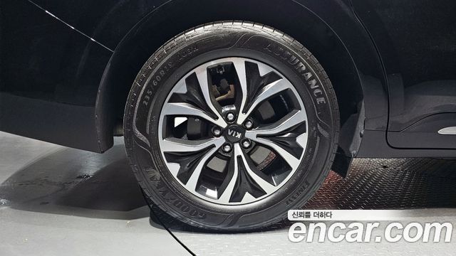 Kia Canival 2021 — photo 5