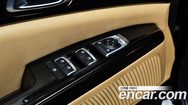 Kia Canival 2021 — photo 24