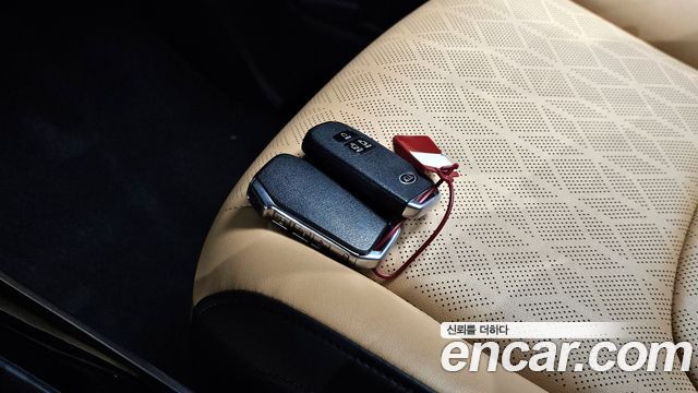 Kia Canival 2021 — photo 25