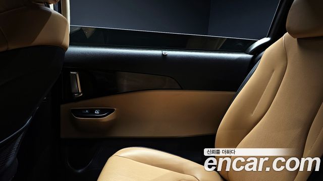 Kia Canival 2021 — photo 15
