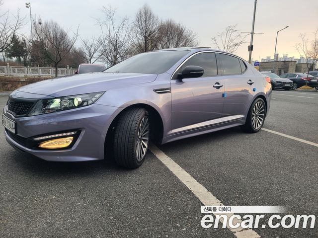 Kia K5 2011 — photo 1
