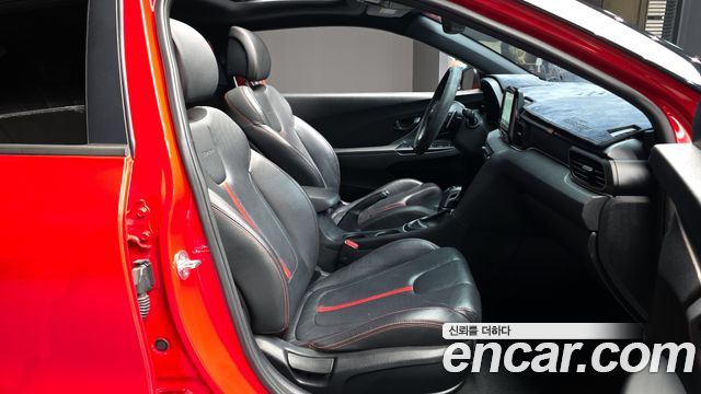 Hyundai Veloster 2018 — photo 17