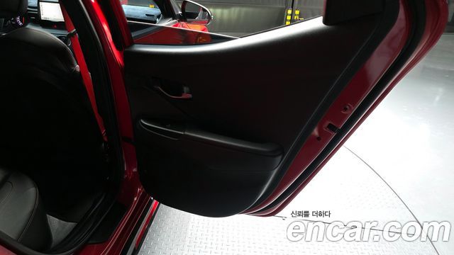 Hyundai Veloster 2018 — photo 15