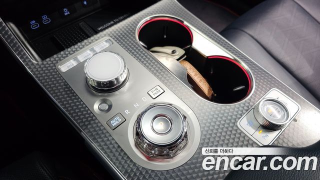 Genesis GV80 2025 — photo 12