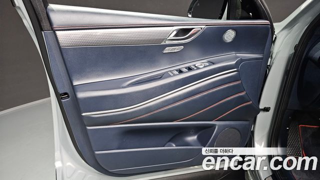 Genesis GV80 2025 — photo 14