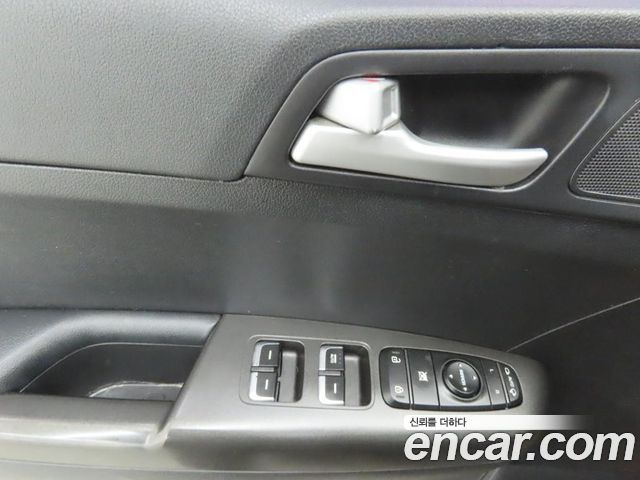 Kia Sportage 2017 — photo 10
