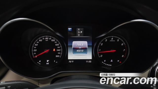 Mercedes-Benz GLC-Class 2019 — photo 8