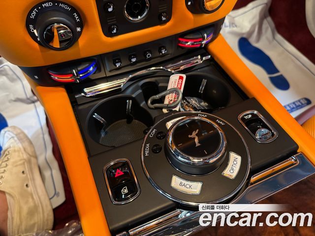 Rolls-Royce Dawn 2018 — photo 13