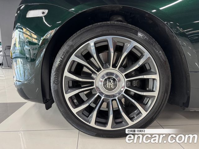 Rolls-Royce Dawn 2018 — photo 17