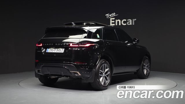Land Rover Range Rover Evoque 2025 — photo 2