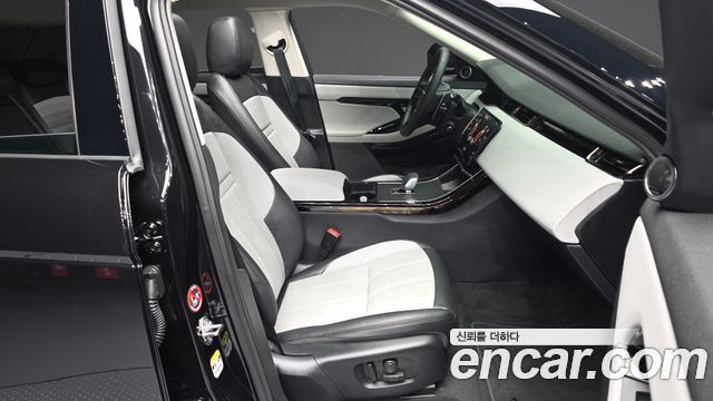 Land Rover Range Rover Evoque 2025 — photo 11