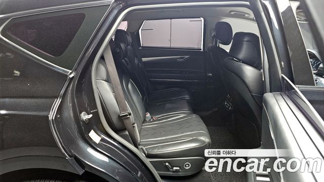 Genesis GV80 2020 — photo 11