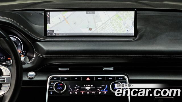 Genesis GV80 2020 — photo 14