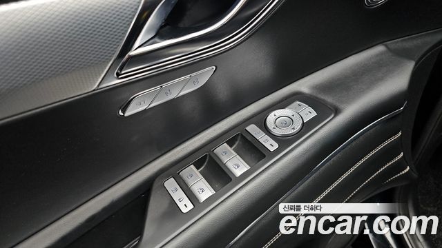 Genesis GV80 2020 — photo 18