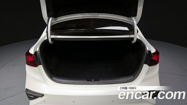 Kia K3 2020 — photo 27