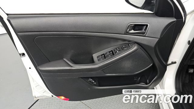 Kia K5 2014 — photo 14