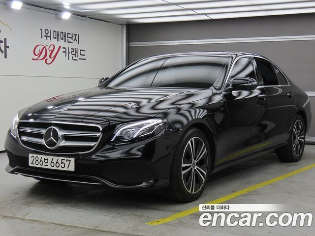 Mercedes-Benz E-Class 2020 — photo 2