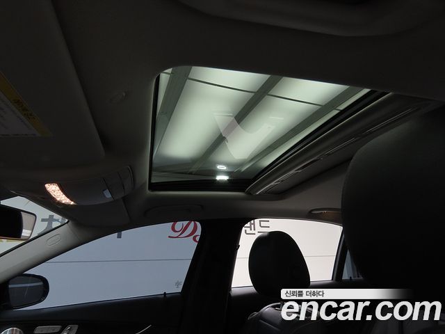 Mercedes-Benz E-Class 2020 — photo 9