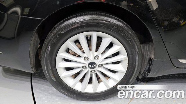 Kia K7 2016 — photo 5