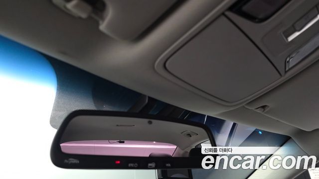Kia K7 2016 — photo 22