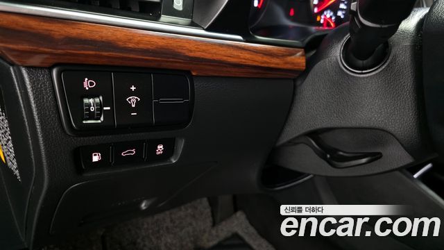 Kia K7 2016 — photo 23