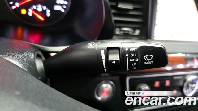 Kia K7 2016 — photo 24