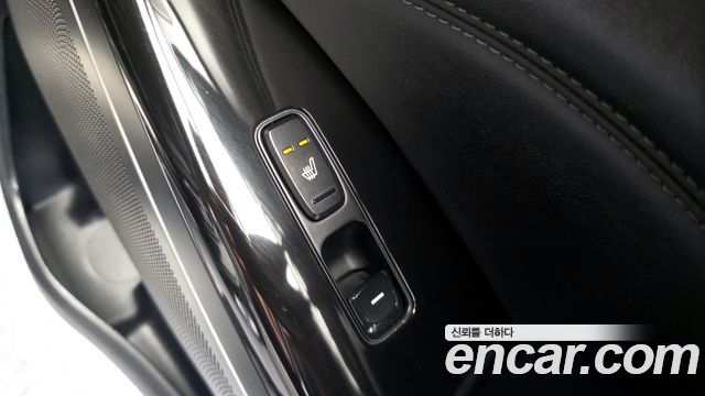 Kia K7 2016 — photo 26