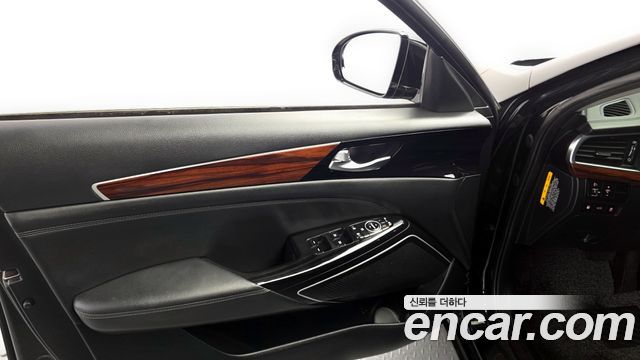 Kia K7 2016 — photo 14