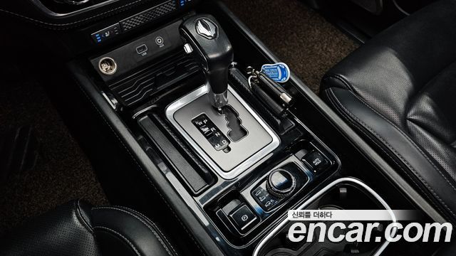 KG Mobility Rexton 2019 — photo 12