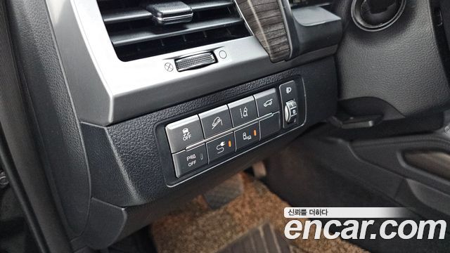 KG Mobility Rexton 2019 — photo 23