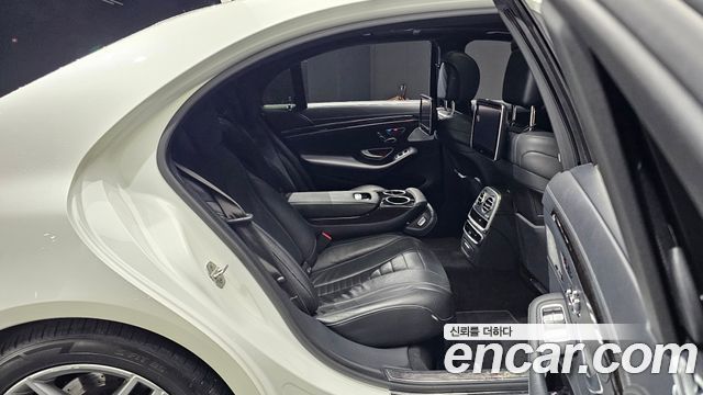 Mercedes-Benz S-Class 2015 — photo 12