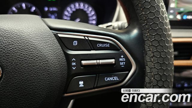 Hyundai Santafe 2020 — photo 23