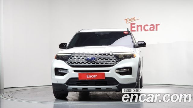 Ford Explorer 2022 — photo 3