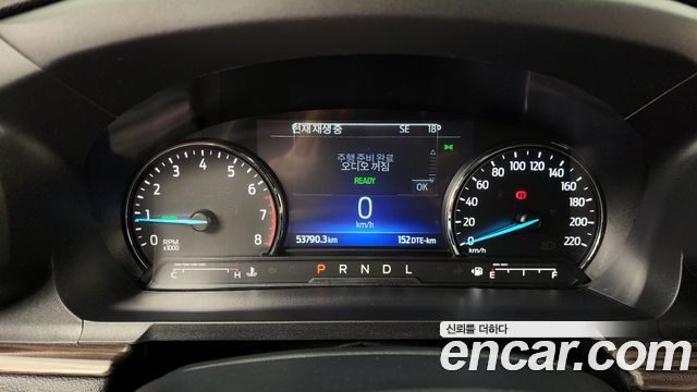 Ford Explorer 2022 — photo 11