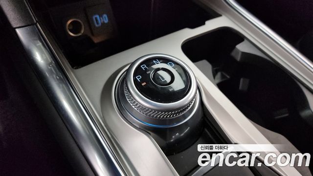 Ford Explorer 2022 — photo 12