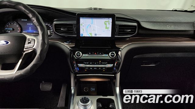 Ford Explorer 2022 — photo 20