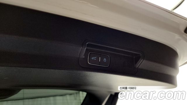 Ford Explorer 2022 — photo 16