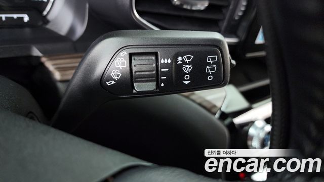 Ford Explorer 2022 — photo 29
