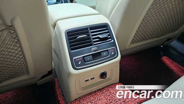 Audi A4 2021 — photo 25