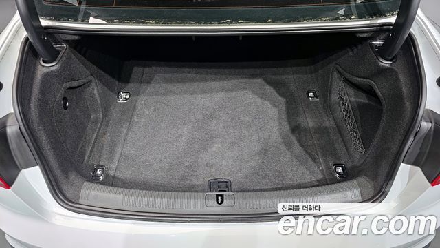 Audi A4 2021 — photo 31