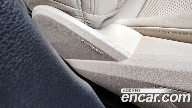 Audi A4 2021 — photo 36