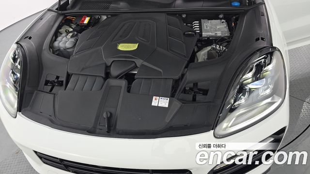 Porsche Cayenne 2020 — photo 6