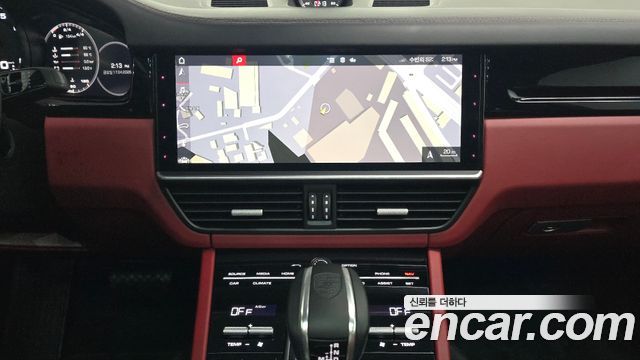 Porsche Cayenne 2020 — photo 14