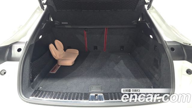 Porsche Cayenne 2020 — photo 20